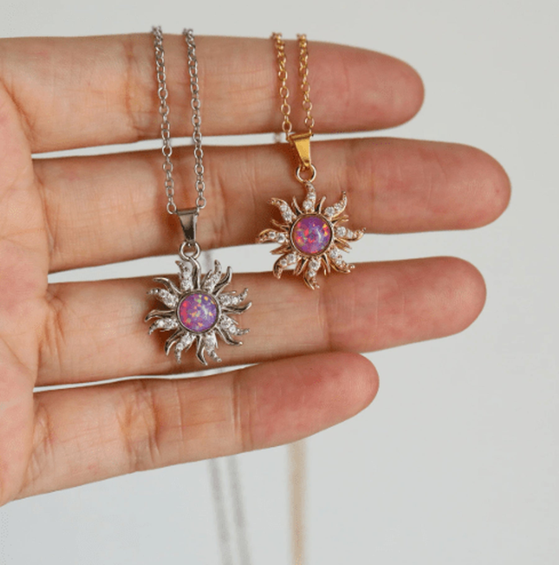 Colar Luxo Feminino Sol Rapunzel com Banho de Ouro