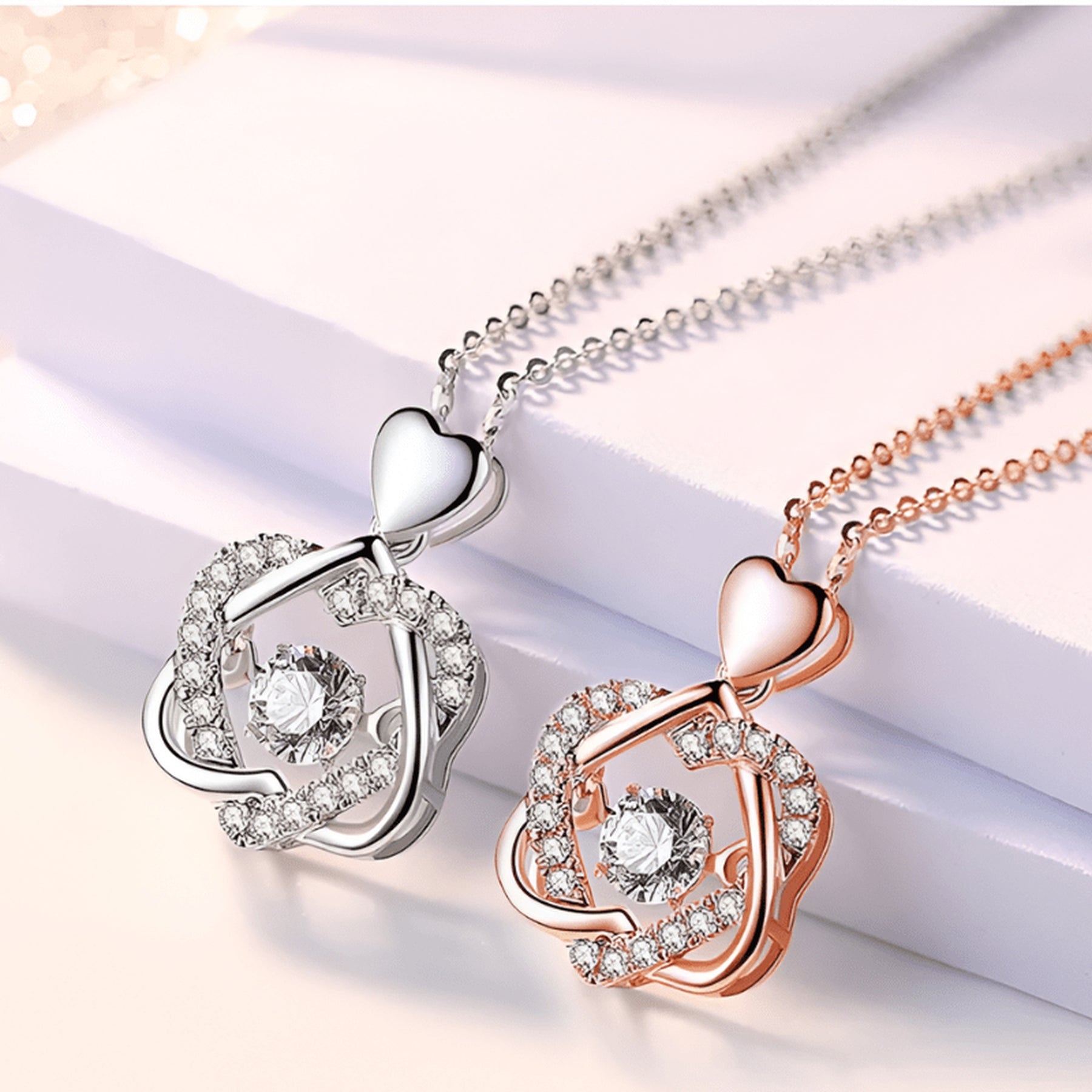 Colar Coração com Rosa Eterna da Bela e a Fera