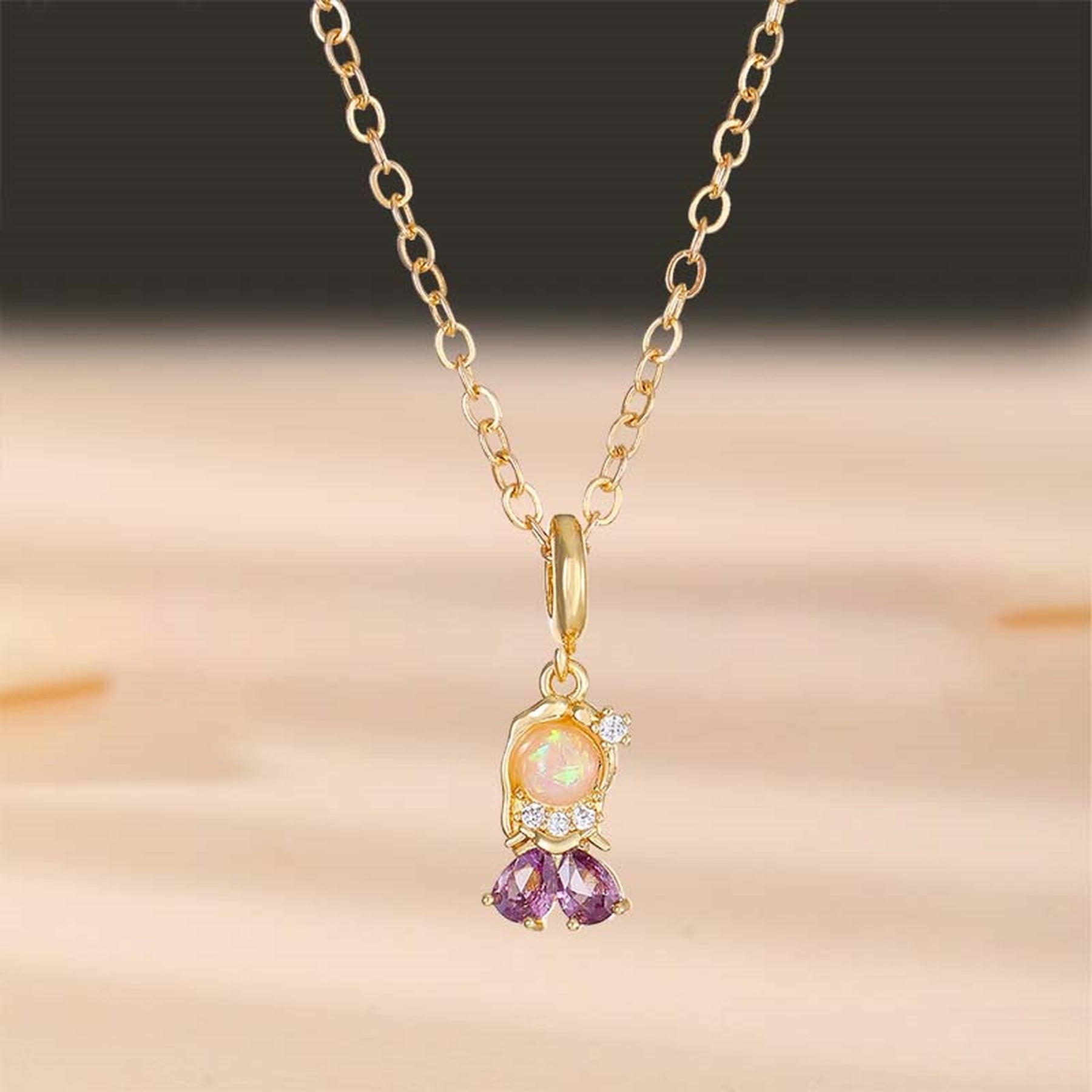 Colar Luxo Princesas - A Magia dos Contos de Fada