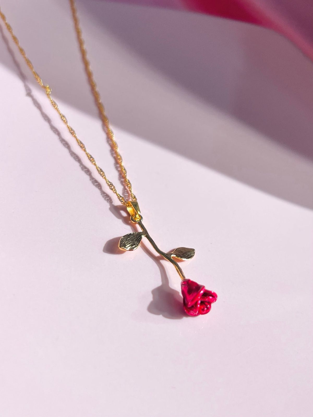 Colar Luxo Feminino Rosa - Bela e a Fera