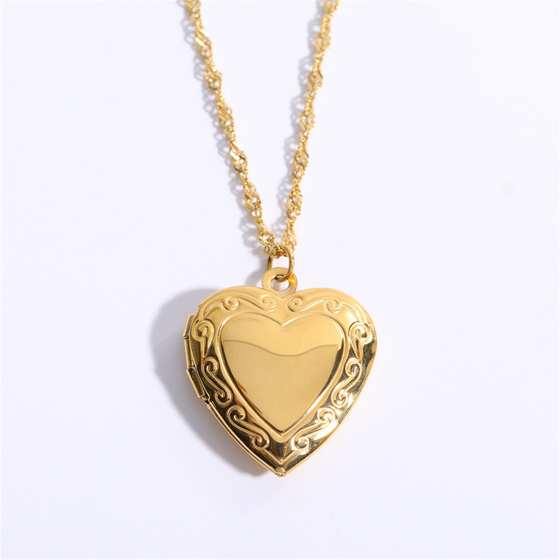Colar Luxo Feminino Coração da Barbie