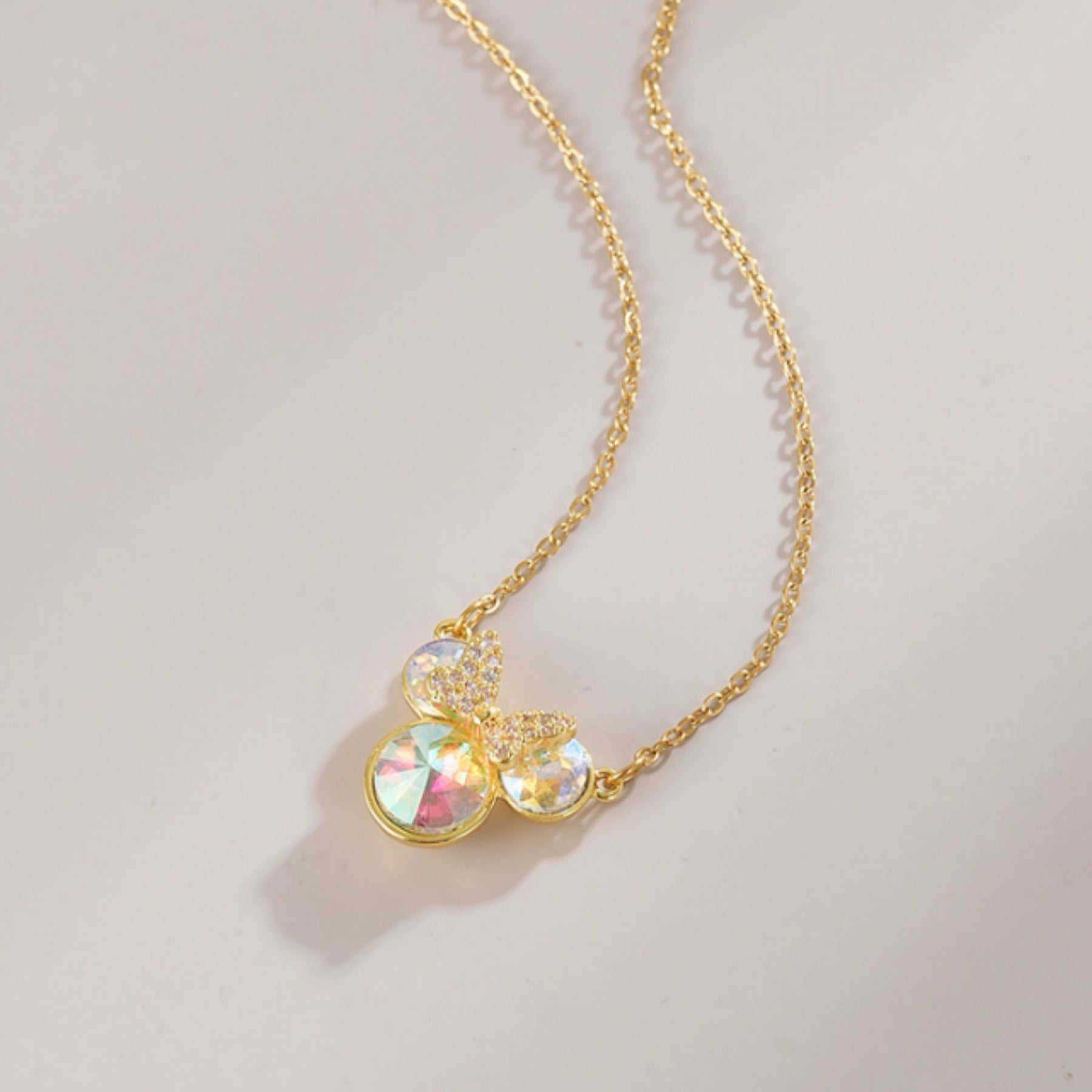Colar Luxo Minnie Mouse - Um Clássico Encantado