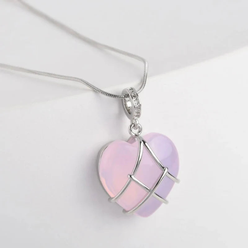 Colar Luxo Barbie e o Castelo de Diamante - Coração Encantado - Pingentes Rosa & Branco + Correntes Pratas