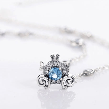 Colar Luxo Feminino Prata Carruagem Cinderela
