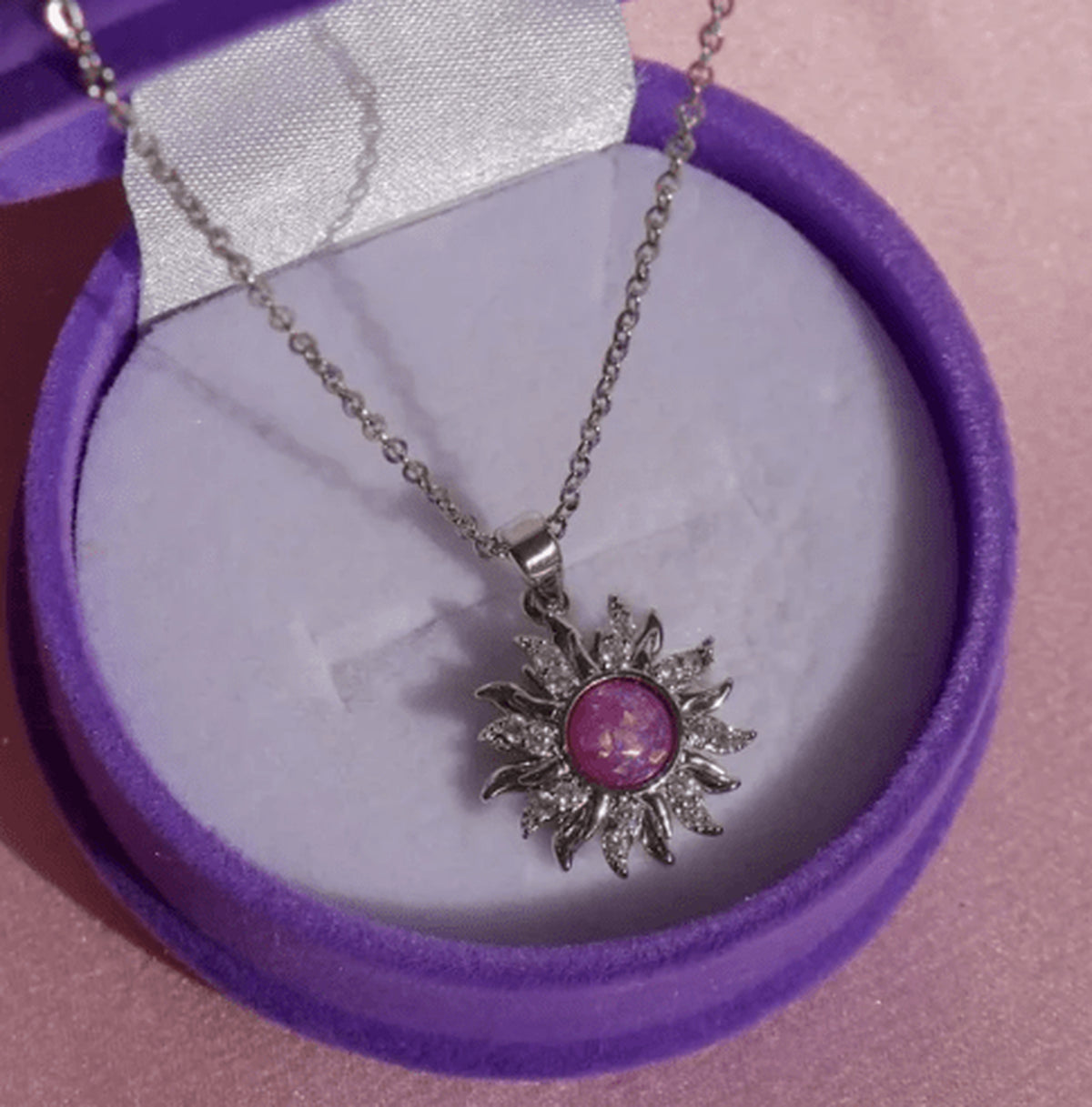 Colar Luxo Feminino Sol Rapunzel com Banho de Ouro