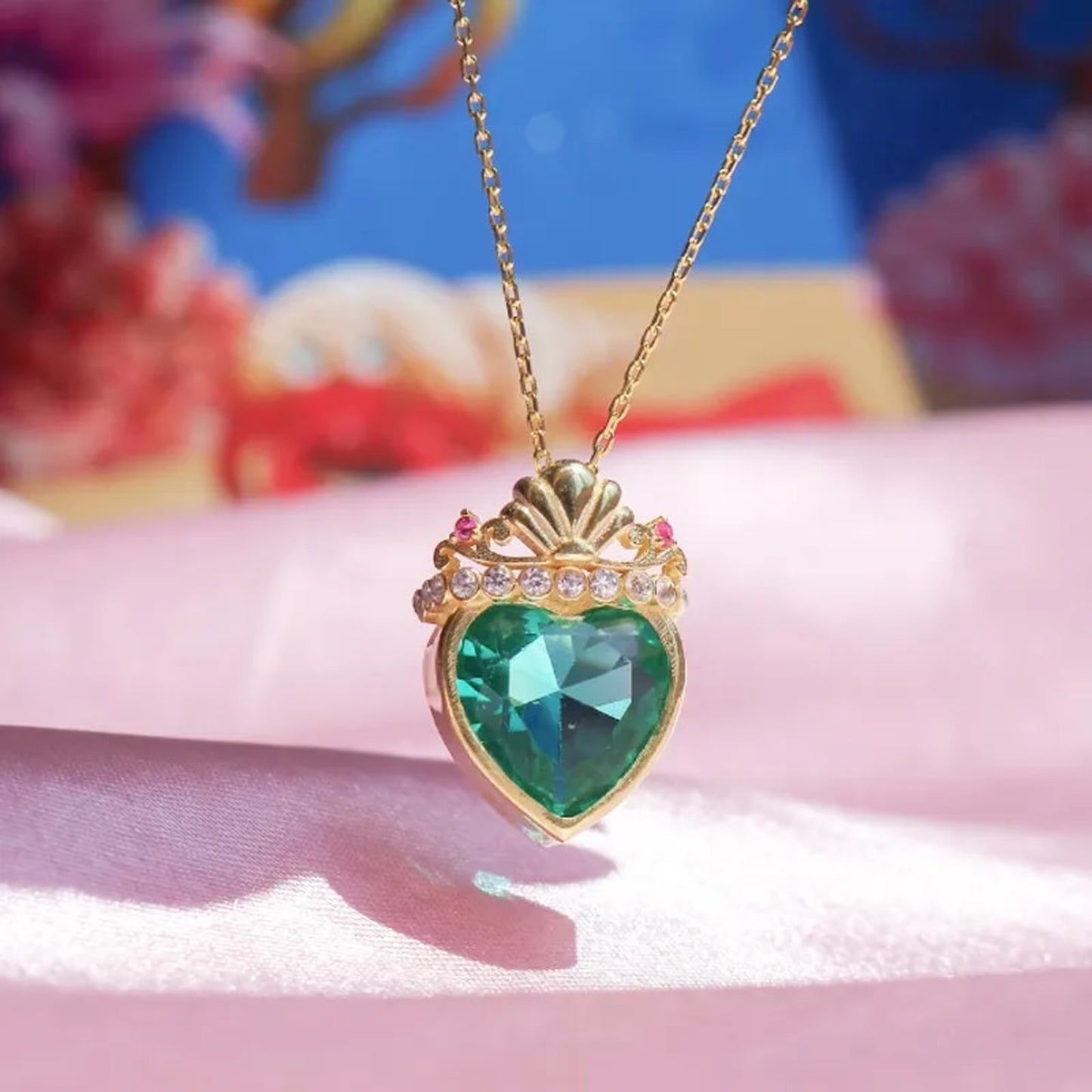 Colar Luxo Feminino Pequena Sereia com Banho de Ouro