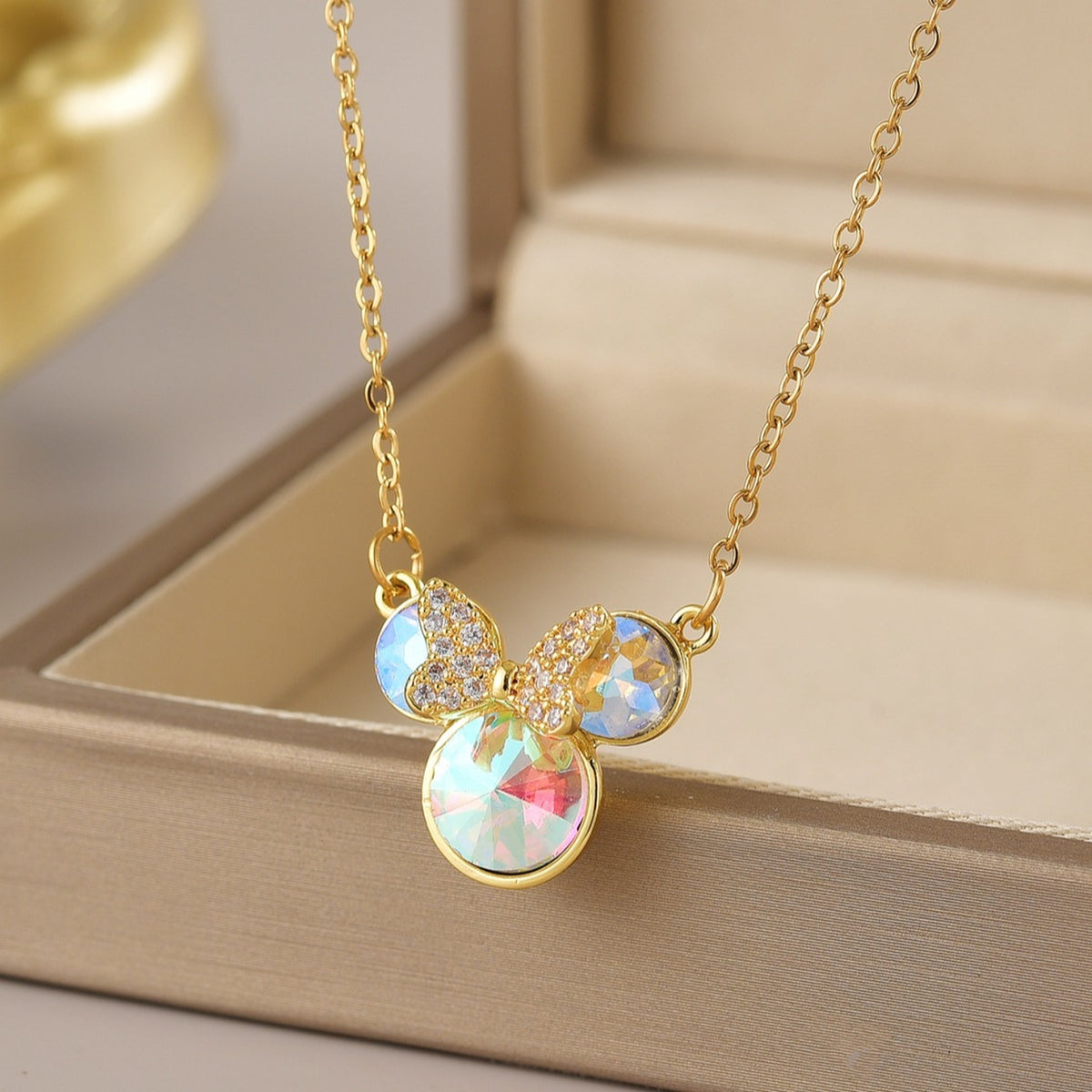 Colar Luxo Minnie Mouse - Um Clássico Encantado