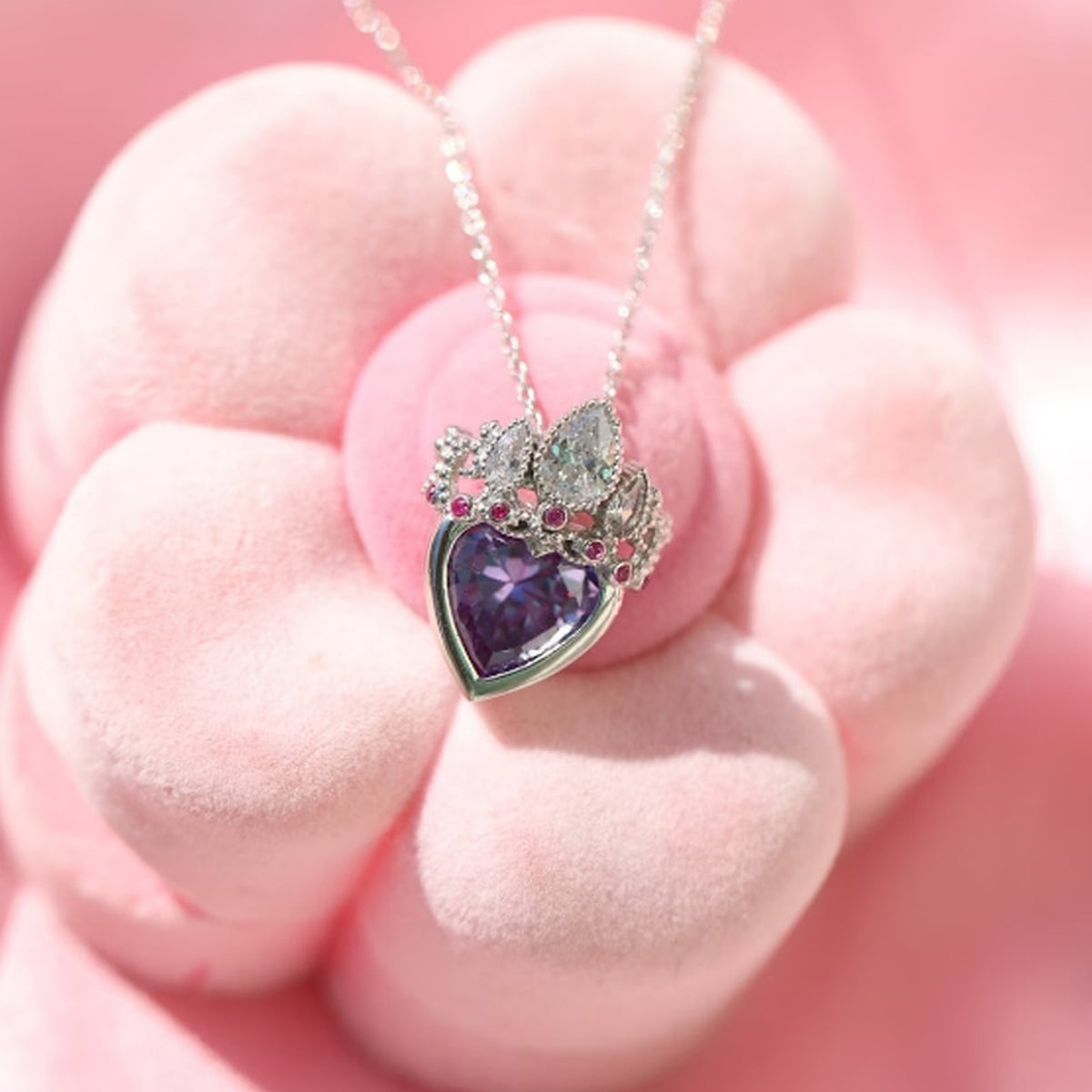 Colar Luxo Feminino Coroa da Rapunzel com Banho de Ouro
