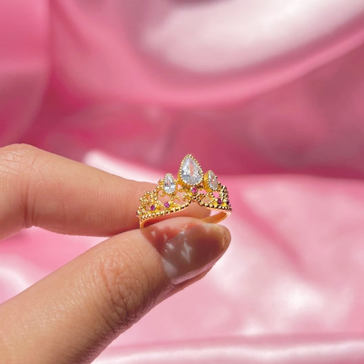 Anel Luxo Feminino Coroa da Rapunzel Ajustável com Banho de Ouro